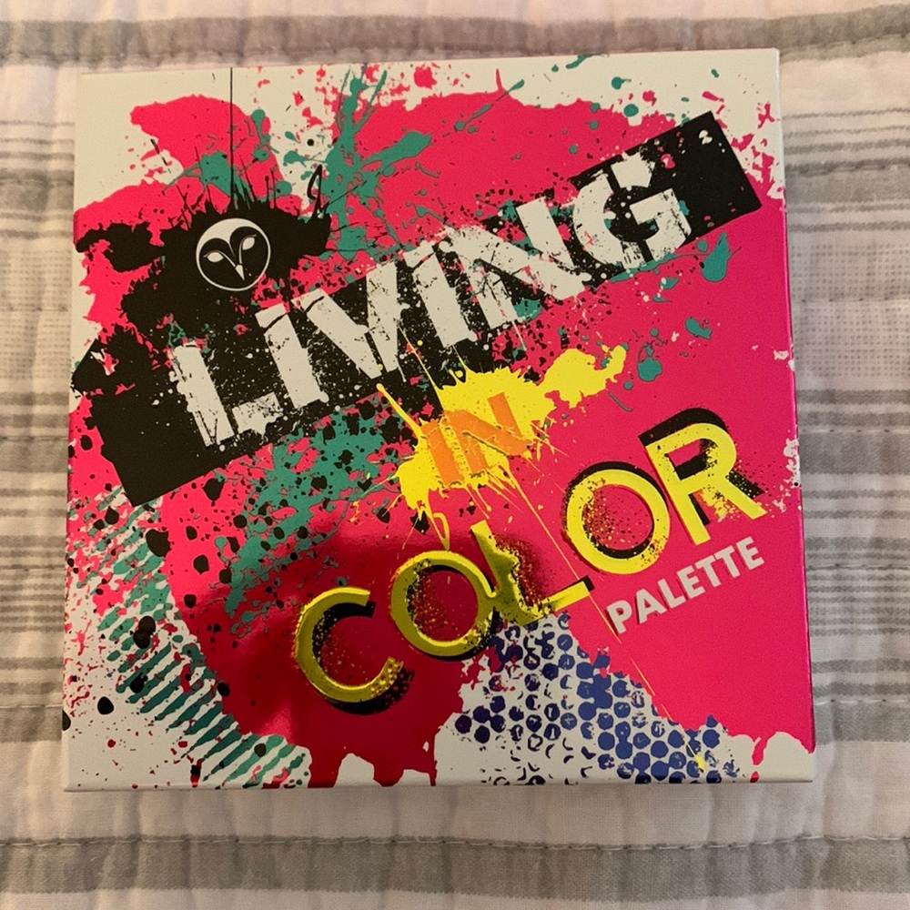 NIB Hank & Henry Eyeshadow Palette - Picture 2 of 2